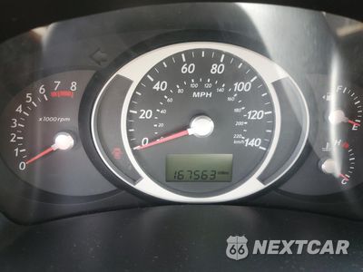 Zdjęcie 9 z 15 samochodu: 2006 HYUNDAI TUCSON VIN:KM8JN72D26U291256 - miniatura
