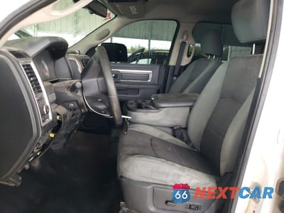 Zdjęcie 7 z 15 samochodu: 2013 RAM 3500 SLT VIN:3C63RRHL0DG539250 - miniatura