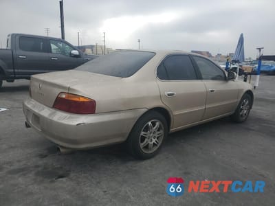 Trzecie zdjęcie samochodu z tyłu: 2001 ACURA 3.2TL VIN:19UUA56661A011220 - miniatura