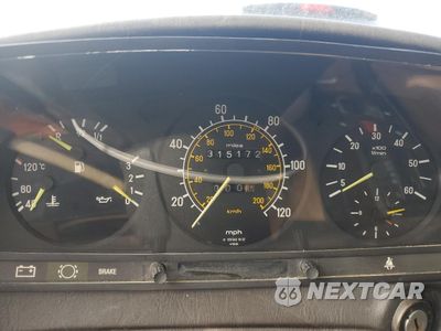Zdjęcie 9 z 12 samochodu: 1983 MERCEDES-BENZ 300 TDT VIN:WDBAB93A3DN012996 - miniatura