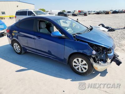 Czwarte zdjęcie samochodu z boku: 2017 HYUNDAI ACCENT SE VIN:KMHCT4AE1HU311572 - miniatura