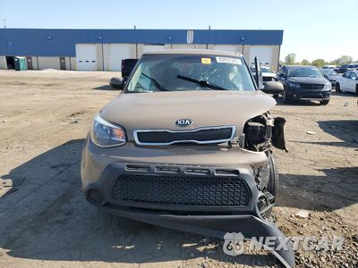Piąte zdjęcie samochodu w środku: 2016 KIA SOUL VIN:KNDJN2A27G7315011 - miniatura