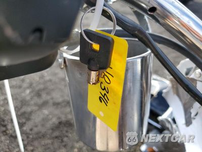 Zdjęcie 8 z 10 samochodu: 2016 HARLEY-DAVIDSON FLHR ROAD KING VIN:1HD1FBM12GB622856 - miniatura
