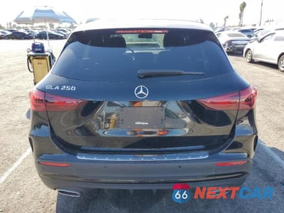 Zdjęcie 6 z 13 samochodu: 2025 MERCEDES-BENZ GLA 250 VIN:W1N4N4GB5SJ667752 - miniatura
