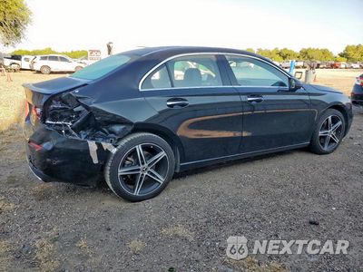Trzecie zdjęcie samochodu z tyłu: 2019 MERCEDES-BENZ A 220 VIN:WDD3G4EB6KW022021 - miniatura