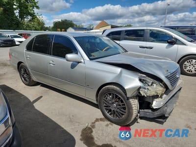 Czwarte zdjęcie samochodu z boku: 2001 LEXUS LS 430 VIN:JTHBN30F210018144 - miniatura