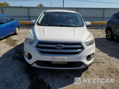 Piąte zdjęcie samochodu w środku: 2017 FORD ESCAPE SE VIN:1FMCU0GD2HUE17159 - miniatura