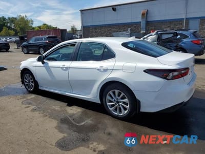 Drugie zdjęcie samochodu z przodu: 2024 TOYOTA CAMRY LE VIN:4T1C11AK6RU203962 - miniatura