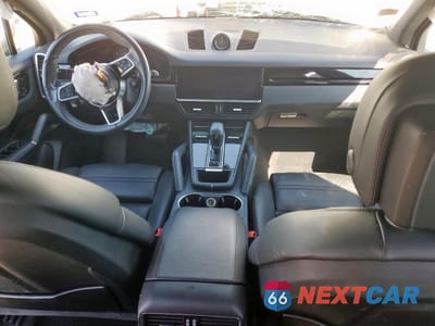 Zdjęcie 8 z 15 samochodu: 2019 PORSCHE CAYENNE VIN:WP1AA2AY8KDA07032 - miniatura