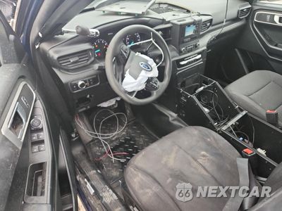 Zdjęcie 8 z 13 samochodu: 2023 FORD EXPLORER POLICE INTERCEPTOR VIN:1FM5K8AB7PGB03749 - miniatura