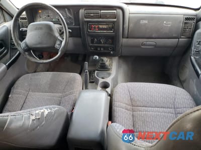 Zdjęcie 8 z 13 samochodu: 1997 JEEP CHEROKEE SPORT VIN:1J4FJ68S7VL548495 - miniatura