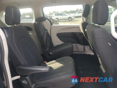 Zdjęcie 11 z 16 samochodu: 2023 CHRYSLER VOYAGER LX VIN:2C4RC1CG3PR547874 - miniatura