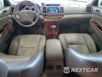 Zdjęcie 8 z 15 samochodu: 2005 TOYOTA CAMRY LE VIN:4T1BF30KX5U093499 - miniatura