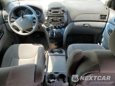 Zdjęcie 8 z 13 samochodu: 2005 TOYOTA SIENNA CE VIN:5TDZA23C75S286827 - miniatura
