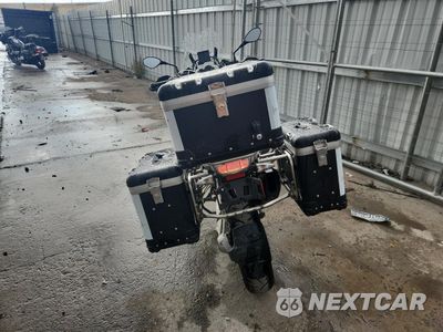 Czwarte zdjęcie samochodu z boku: 2017 BMW R1200 GS VIN:WB10A6108HZ656241 - miniatura