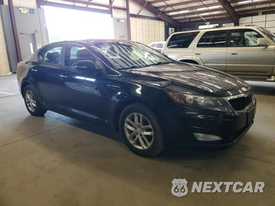 Czwarte zdjęcie samochodu z boku: 2013 KIA OPTIMA LX VIN:5XXGM4A75DG188380 - miniatura