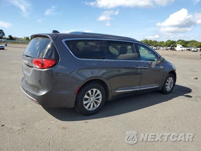 Trzecie zdjęcie samochodu z tyłu: 2019 CHRYSLER PACIFICA TOURING L VIN:2C4RC1BG0KR730546 - miniatura