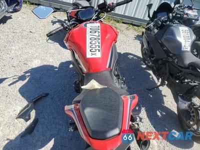 Zdjęcie 6 z 9 samochodu: 2022 KAWASAKI ZR900 F VIN:ML5ZRDF14NDA54855 - miniatura