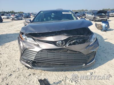 Piąte zdjęcie samochodu w środku: 2024 TOYOTA CAMRY XLE VIN:4T1F11AK9RU879044 - miniatura