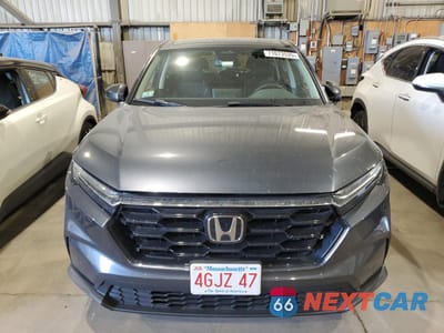 Piąte zdjęcie samochodu w środku: 2023 HONDA CR-V EX VIN:2HKRS4H48PH438553 - miniatura