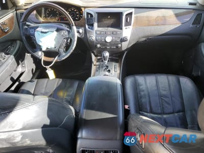 Zdjęcie 8 z 12 samochodu: 2011 HYUNDAI EQUUS SIGNATURE VIN:KMHGH4JFXBU029711 - miniatura