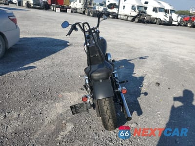 Czwarte zdjęcie samochodu z boku: 2014 HARLEY-DAVIDSON FXDB DYNA STREET BOB VIN:1HD1GXM12EC309291 - miniatura