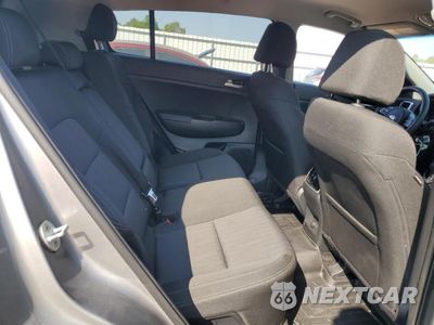 Zdjęcie 10 z 12 samochodu: 2022 KIA SPORTAGE LX VIN:KNDPM3AC6N7996223 - miniatura