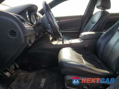 Zdjęcie 7 z 12 samochodu: 2013 CHRYSLER 300C LUXURY VIN:2C3CCAST8DH693715 - miniatura