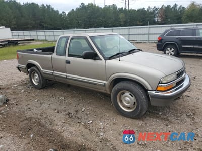 Czwarte zdjęcie samochodu z boku: 1999 CHEVROLET S TRUCK S10 VIN:1GCDT19X2XK167568 - miniatura