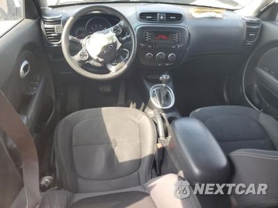 Zdjęcie 8 z 12 samochodu: 2014 KIA SOUL VIN:KNDJN2A2XE7024872 - miniatura