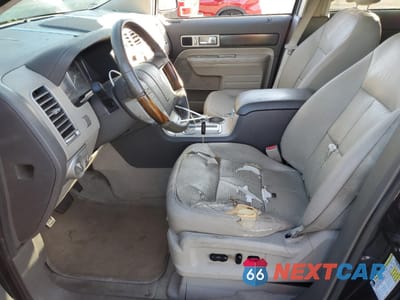 Zdjęcie 7 z 13 samochodu: 2007 LINCOLN MKX VIN:2LMDU68C47BJ12431 - miniatura