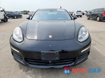Piąte zdjęcie samochodu w środku: 2016 PORSCHE PANAMERA 2 VIN:WP0AA2A75GL001291 - miniatura