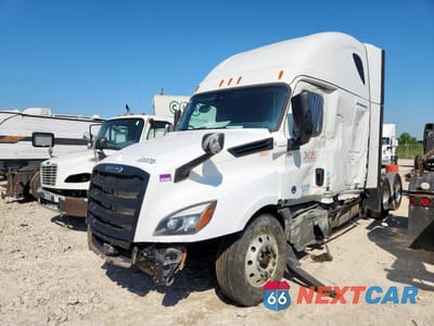 Drugie zdjęcie samochodu z przodu: 2023 FREIGHTLINER CASCADIA 126 SEMI TRUCK VIN:3AKJHHDR8PSNL2462 - miniatura