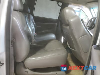 Zdjęcie 11 z 15 samochodu: 2003 GMC YUKON XL DENALI VIN:1GKFK66U53J167510 - miniatura