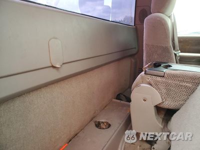 Zdjęcie 10 z 13 samochodu: 1999 CHEVROLET SILVERADO C1500 VIN:1GCEC14VXXZ186905 - miniatura