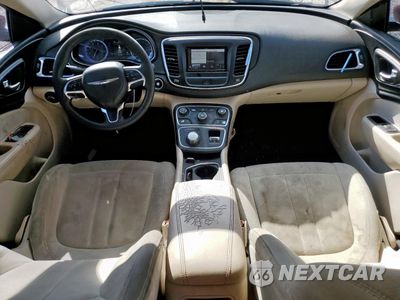 Zdjęcie 8 z 14 samochodu: 2015 CHRYSLER 200 LIMITED VIN:1C3CCCAB1FN730408 - miniatura