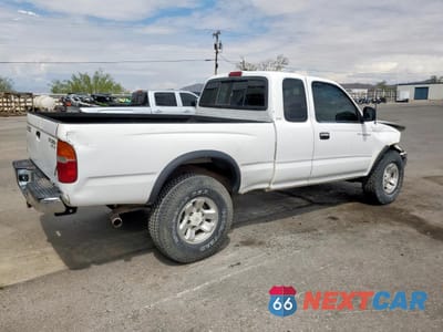 Trzecie zdjęcie samochodu z tyłu: 2000 TOYOTA TACOMA XTRACAB VIN:4TAWN72N0YZ684354 - miniatura