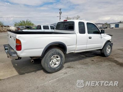 Trzecie zdjęcie samochodu z tyłu: 2000 TOYOTA TACOMA XTRACAB VIN:4TAWN72N0YZ684354 - miniatura