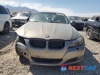 Piąte zdjęcie samochodu w środku: 2011 BMW 328 XI VIN:WBAPK7C59BA971761 - miniatura