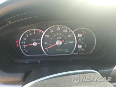 Zdjęcie 9 z 12 samochodu: 2004 MITSUBISHI GALANT ES MEDIUM VIN:4A3AB36F24E100702 - miniatura