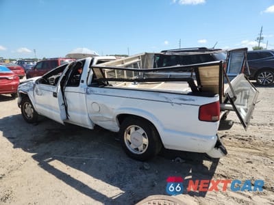 Drugie zdjęcie samochodu z przodu: 2002 GMC SONOMA VIN:1GTCS19W328112543 - miniatura