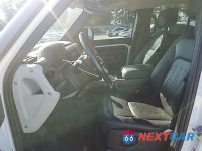 Zdjęcie 7 z 16 samochodu: 2021 LAND ROVER DEFENDER 110 X-DYNAMIC HSE VIN:SALE37RU5M2039763 - miniatura