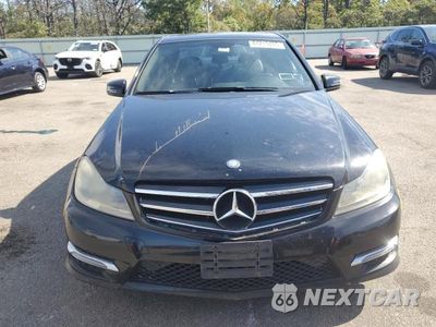 Piąte zdjęcie samochodu w środku: 2013 MERCEDES-BENZ C 300 4MATIC VIN:WDDGF8AB4DG132872 - miniatura