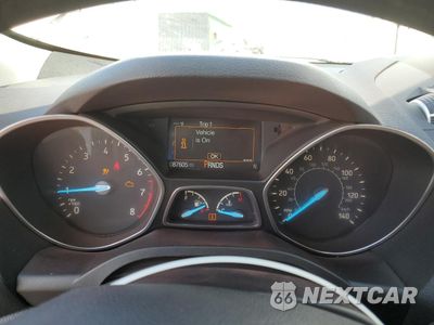Zdjęcie 9 z 16 samochodu: 2019 FORD ESCAPE SE VIN:1FMCU9GD7KUB11828 - miniatura