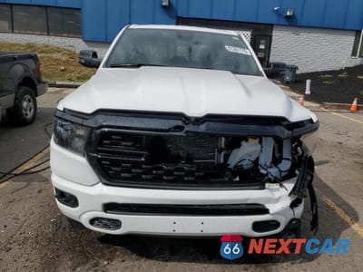 Piąte zdjęcie samochodu w środku: 2023 RAM 1500 BIG HORN VIN:1C6RRFFG4PN531680 - miniatura
