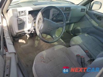 Zdjęcie 8 z 12 samochodu: 1995 CHEVROLET S TRUCK S10 VIN:1GCCS1448S8120451 - miniatura