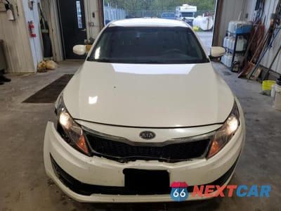 Piąte zdjęcie samochodu w środku: 2011 KIA OPTIMA LX VIN:KNAGM4A78B5195578 - miniatura