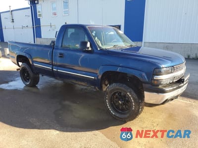 Czwarte zdjęcie samochodu z boku: 2001 CHEVROLET SILVERADO K1500 VIN:1GCEK14V51E322438 - miniatura