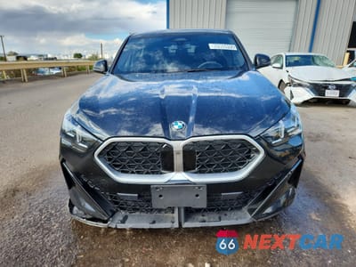 Piąte zdjęcie samochodu w środku: 2025 BMW X2 XDRIVE28I VIN:WBX63GM06S5277474 - miniatura
