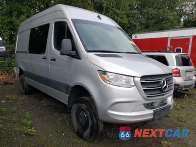 Czwarte zdjęcie samochodu z boku: 2024 MERCEDES-BENZ SPRINTER 2500 VIN:W1W4NBVY3RT171757 - miniatura